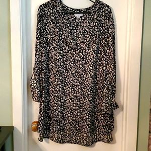 Plus size heart leopard top